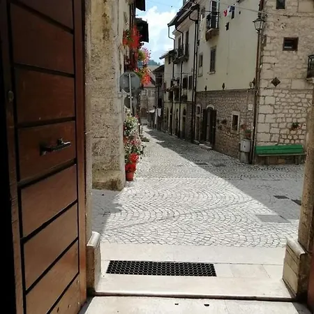 Casa Coccorico' * Pescasseroli